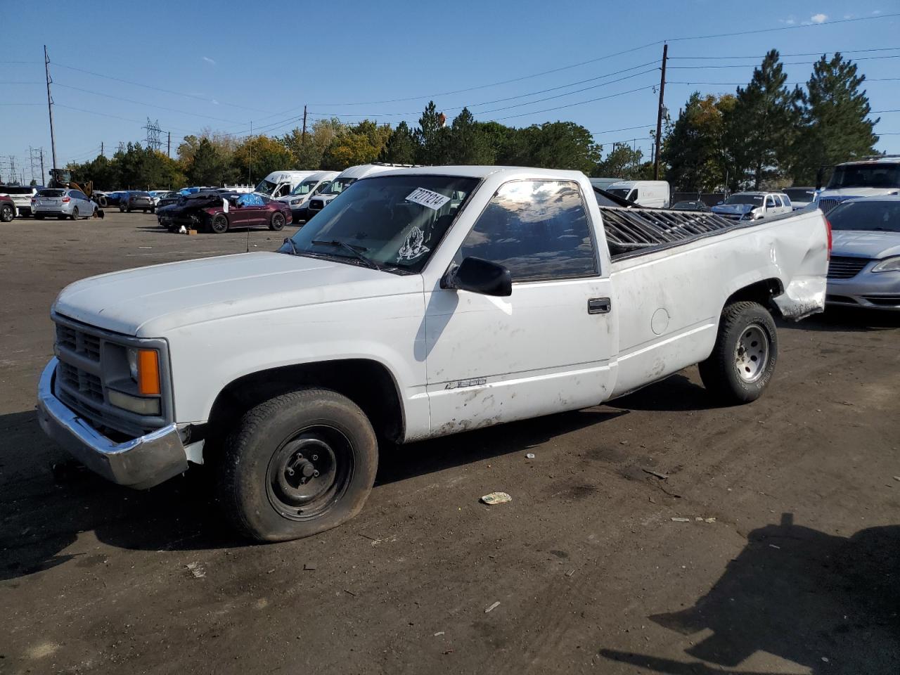 Lot #2955527529 1997 CHEVROLET GMT-400 C1