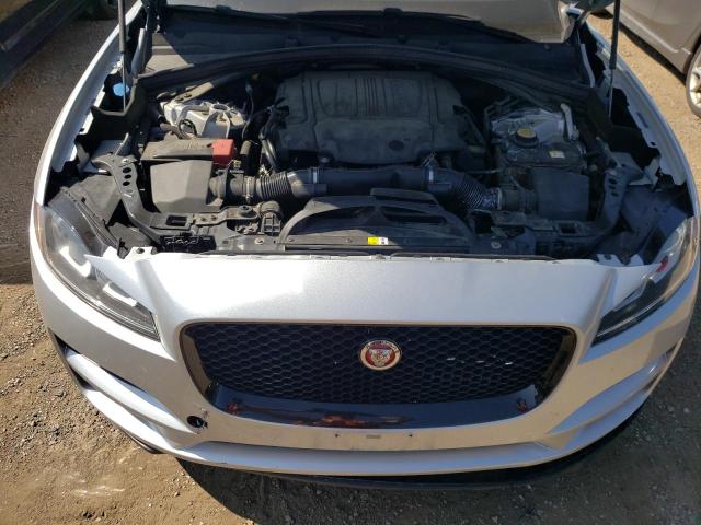 VIN SADCJ2BV9HA068791 2017 Jaguar F-Pace, Premium no.11