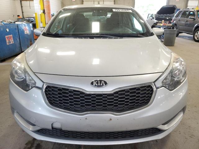 VIN KNAFK4A68G5559904 2016 KIA FORTE no.5