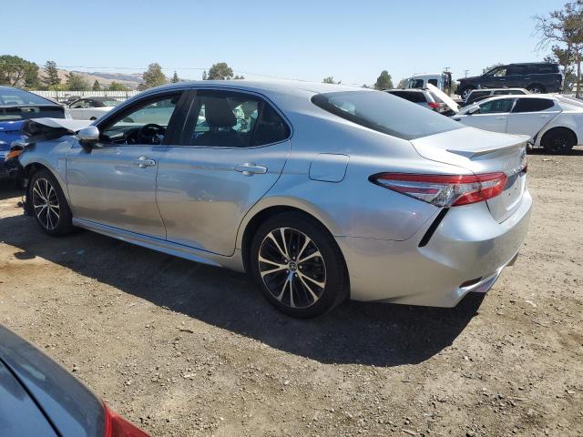 VIN 4T1B11HK0JU603571 2018 Toyota Camry, L no.2