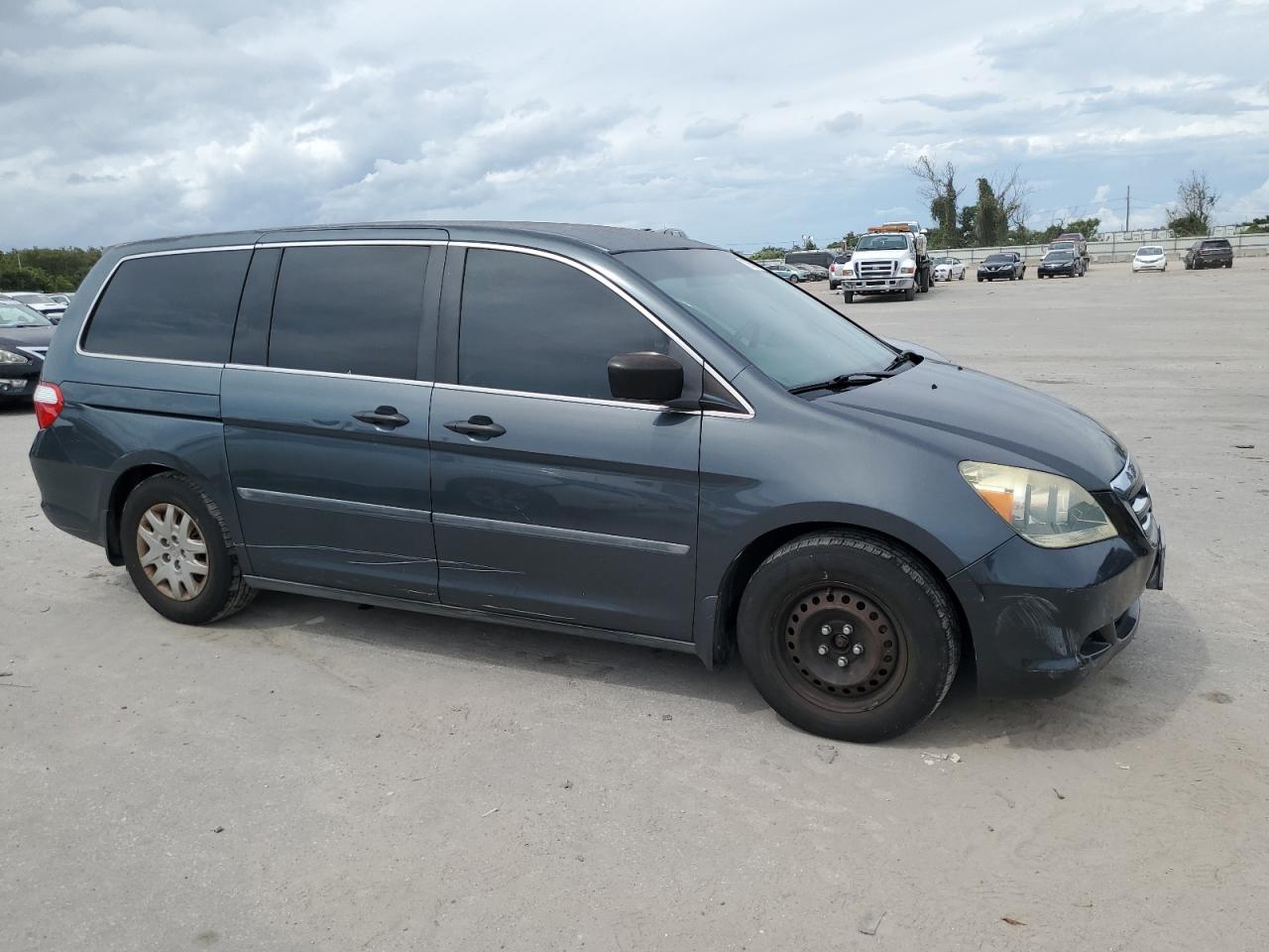 Lot #2993909381 2005 HONDA ODYSSEY LX