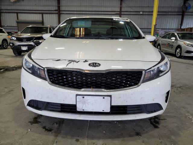 VIN 3KPFK4A7XHE105090 2017 KIA Forte, LX no.5