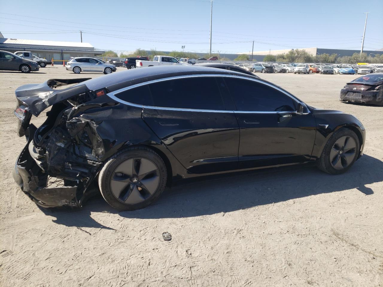 Lot #2972739621 2018 TESLA MODEL 3