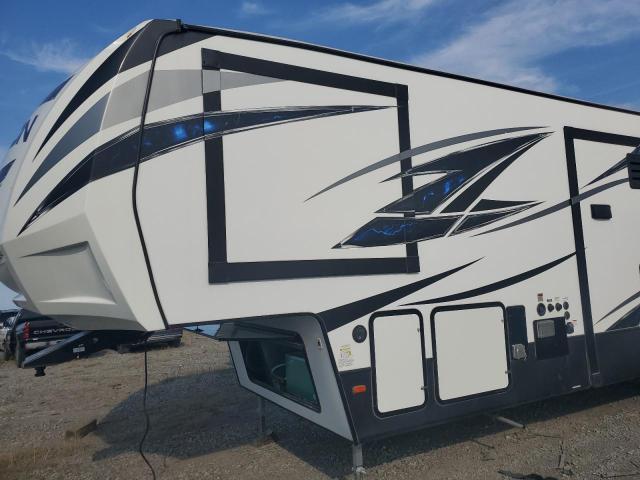 KEYSTONE 5TH WHEEL 2018 two tone   4YDF35524JZ990394 photo #4