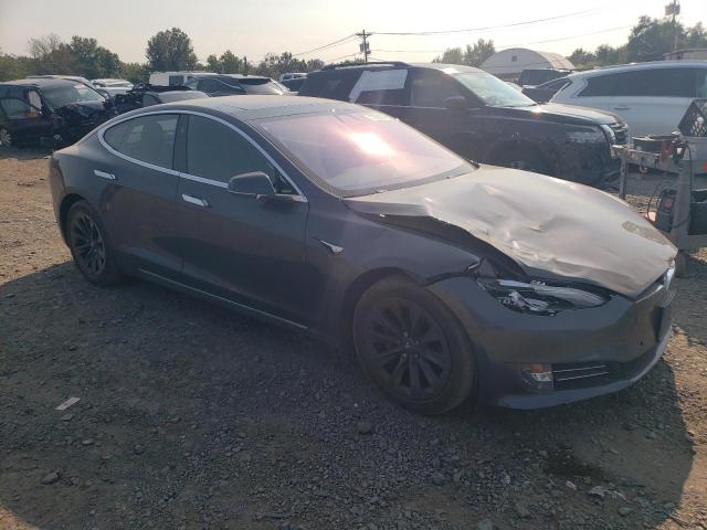 VIN 5YJSA1E23JF252561 2018 Tesla MODEL S no.4