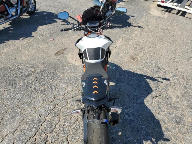 2019 KTM 1290 SUPER - VBKV39408KM904832