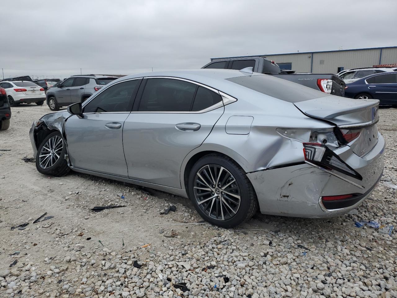 Lot #2955512612 2023 LEXUS ES 300H BA