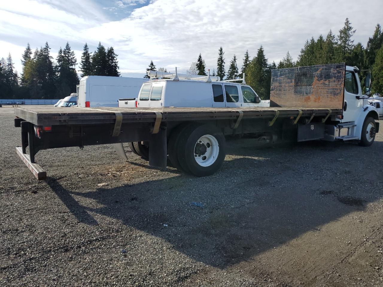 Lot #2872227306 2016 FREIGHTLINER M2 106 MED