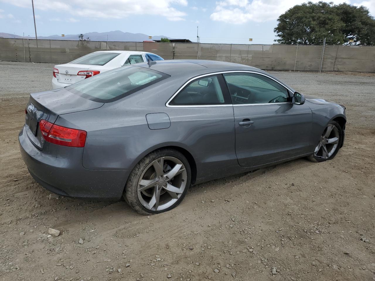 AUDI A5 PREMIUM 2012 gray  gas WAULFAFR4CA002952 photo #4