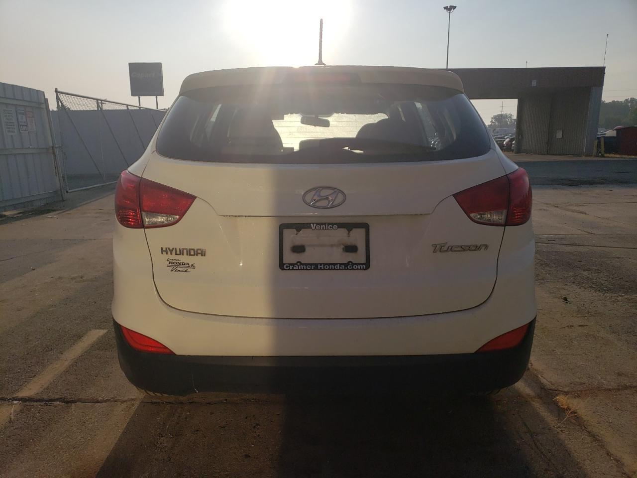 Lot #2855579058 2011 HYUNDAI TUCSON GL