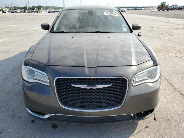 VIN 2C3CCAAG0KH556074 2019 Chrysler 300, Touring no.5