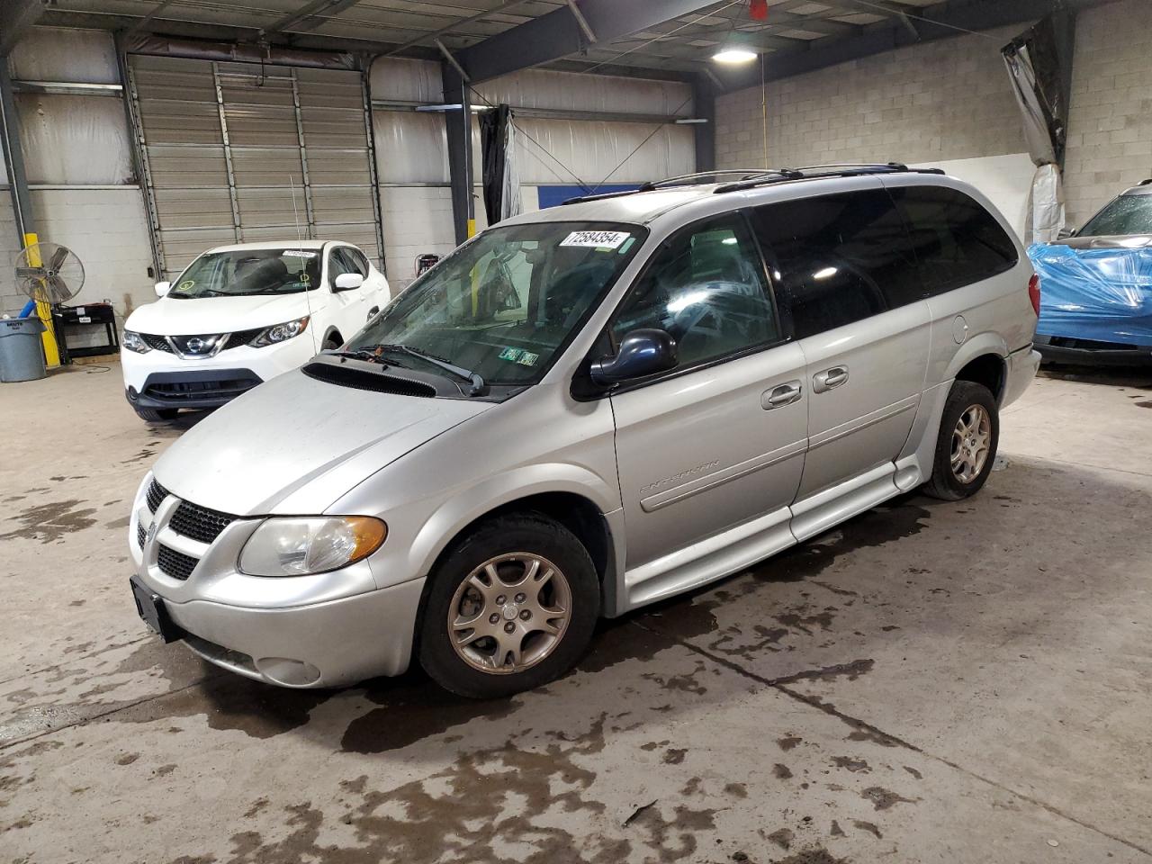  Salvage Dodge Caravan