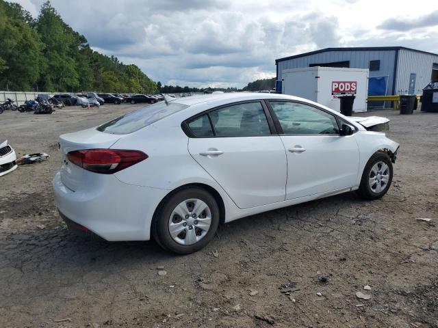 VIN 3KPFL4A72HE088041 2017 KIA Forte, LX no.3