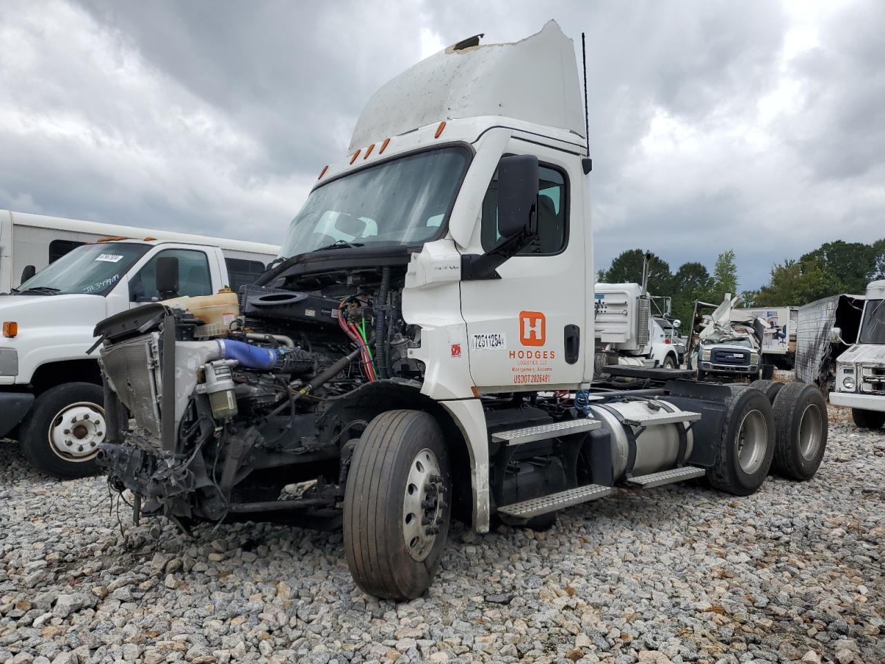 Lot #2989458566 2023 FREIGHTLINER CASCADIA 1