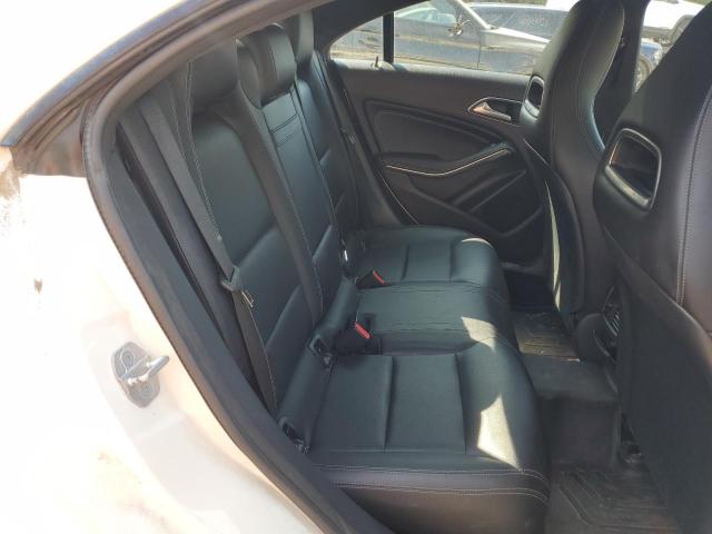 2018 MERCEDES-BENZ 250C WDDSJ4GB9JN537531