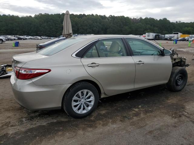 VIN 4T4BF1FK3FR512358 2015 Toyota Camry, LE no.3