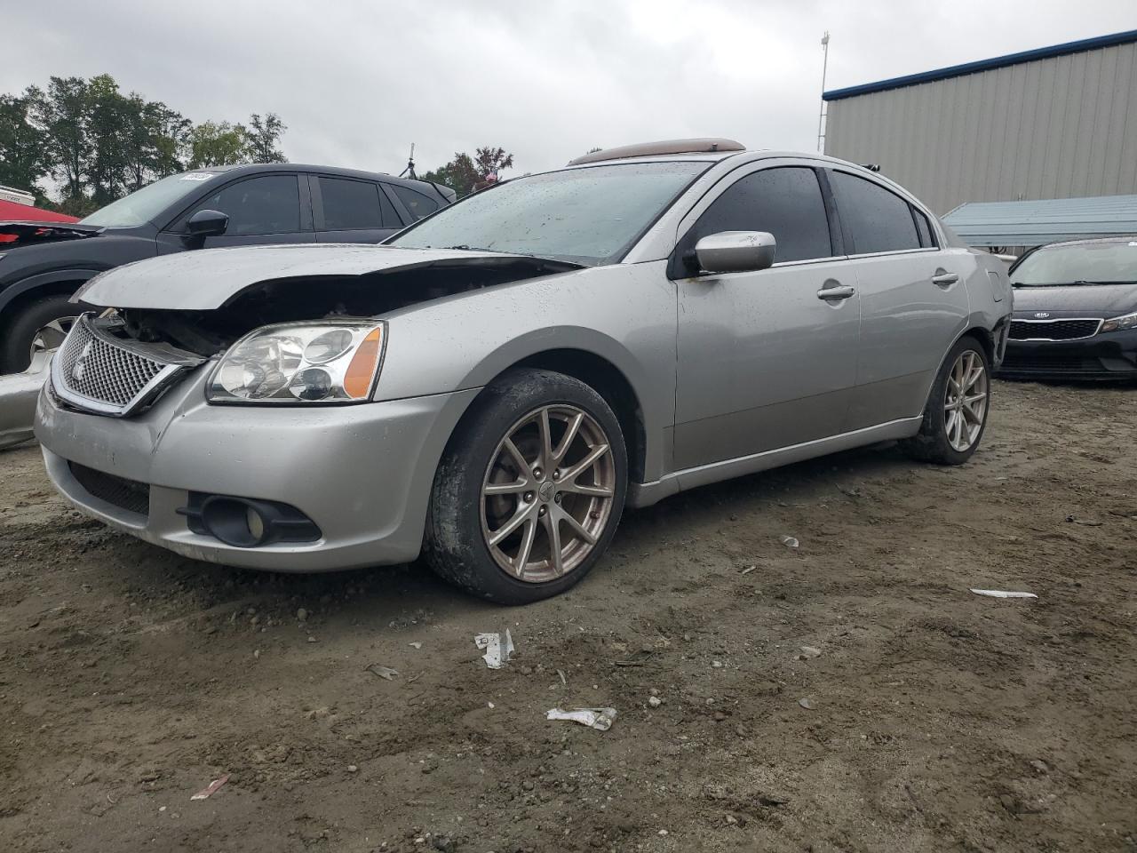 Mitsubishi Galant 2012 MEDIUM