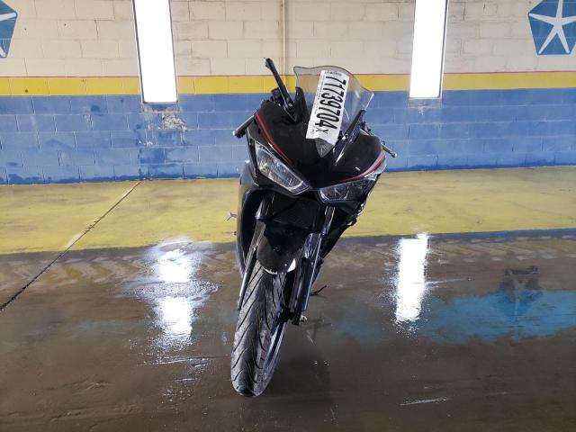 2018 YAMAHA YZFR3 MH3RH06Y7JK017737