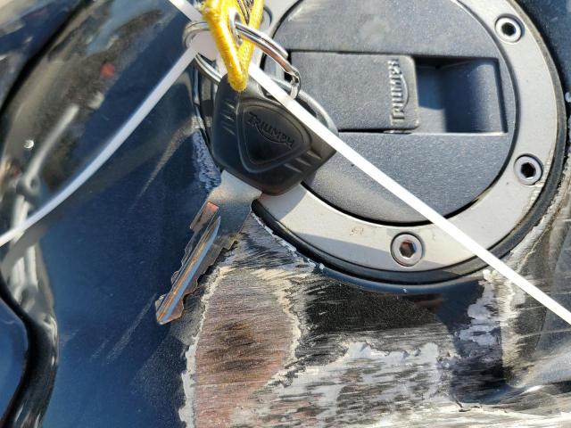 2015 TRIUMPH MOTORCYCLE SPEED TRIP - SMTN01PK2FJ684234