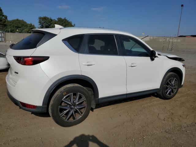 VIN JM3KFACM9J0334807 2018 Mazda CX-5, Touring no.3