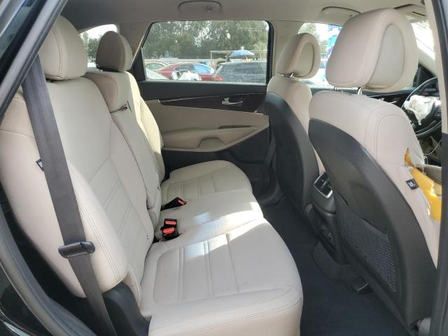 2016 KIA SORENTO LX - 5XYPG4A37GG037934