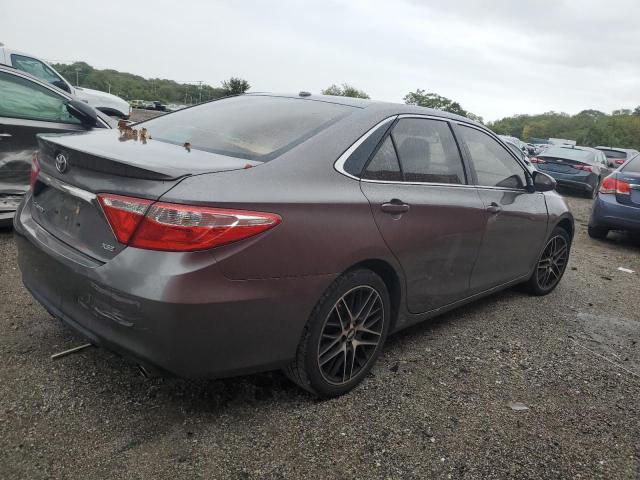 VIN 4T1BK1FK8FU560685 2015 Toyota Camry, Xse no.3