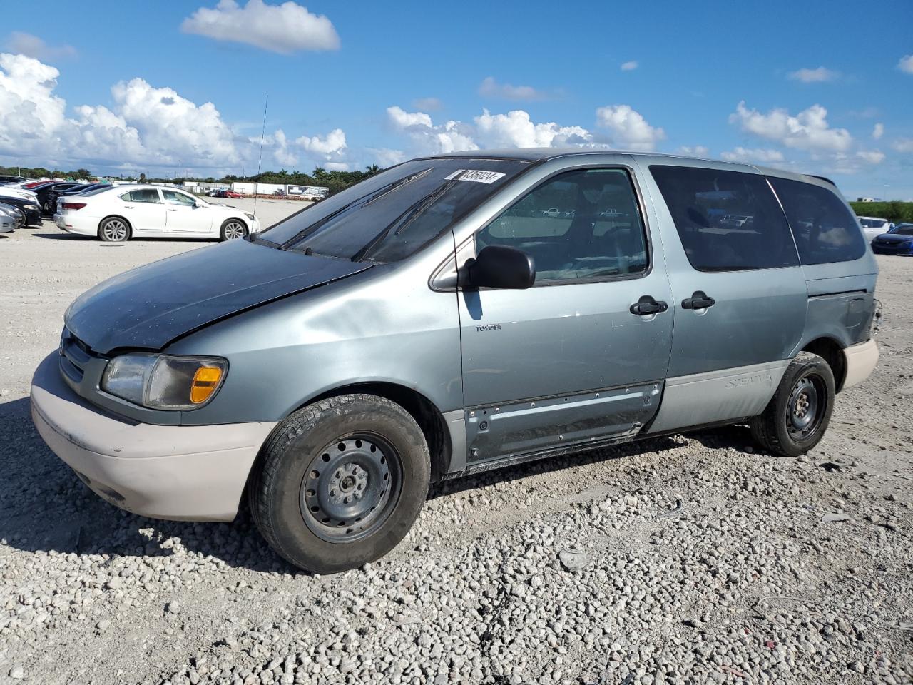 Toyota Sienna 1999 CE