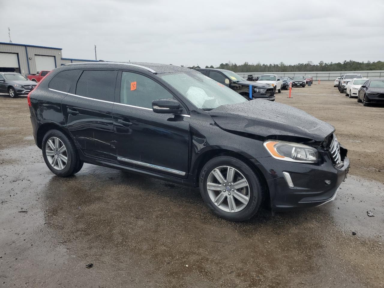 Lot #2897607154 2017 VOLVO XC60 T5 IN