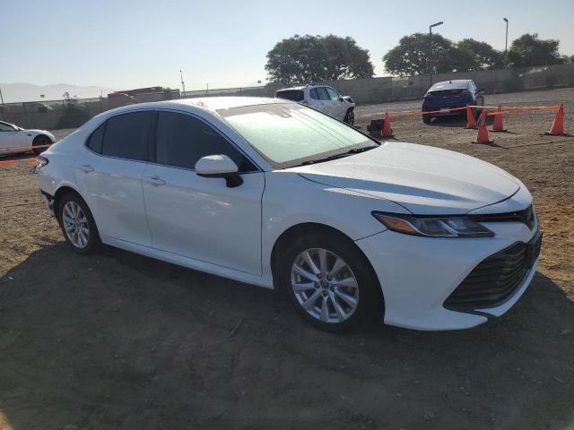 VIN JTNB11HK5J3049594 2018 Toyota Camry, L no.4