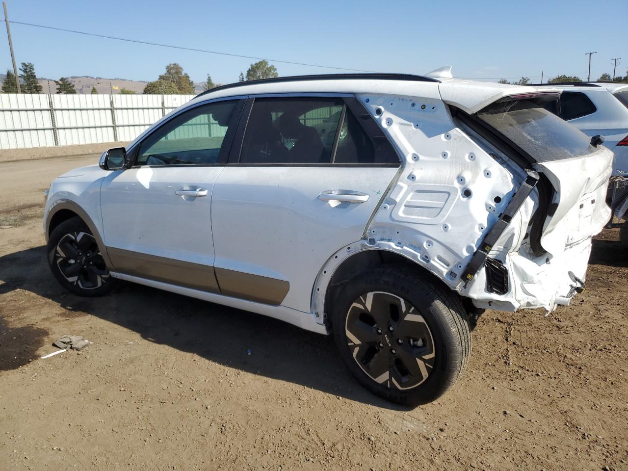 KIA NIRO WAVE 2023 white  electric KNDCT3L11P5015582 photo #3