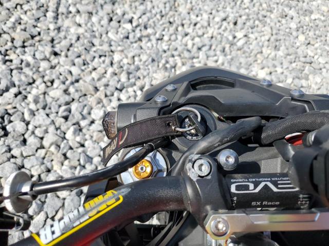 2014 YAMAHA FZ09 JYARN33E7EA001807