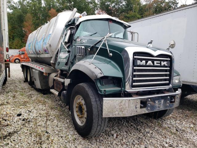 Global Auto Auctions: 2016 MACK 700 GU700