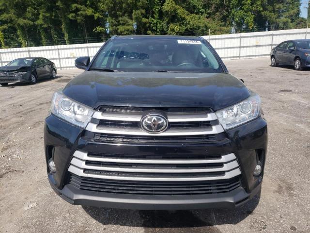 VIN 5TDKZRFH5KS575016 2019 Toyota Highlander, SE no.5