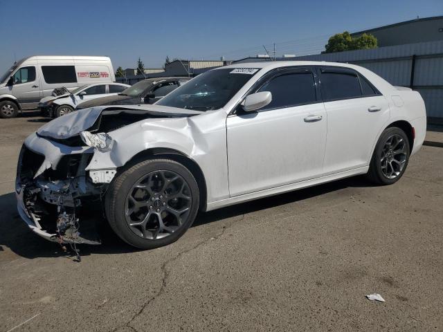 VIN 2C3CCABT5FH867873 2015 Chrysler 300, S no.1