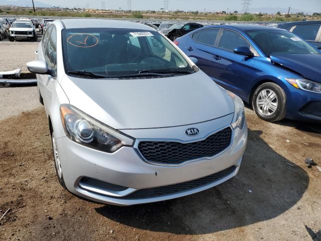 VIN KNAFK4A68G5591221 2016 KIA Forte, LX no.5