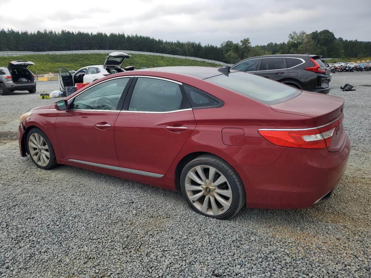 Lot #3050447271 2013 HYUNDAI AZERA GLS