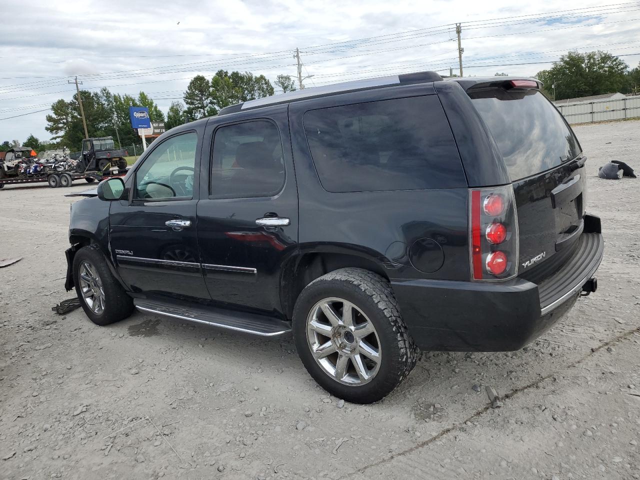 Lot #3021111186 2013 GMC YUKON DENA