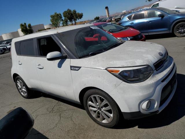 VIN KNDJP3A5XJ7572066 2018 KIA Soul, + no.4