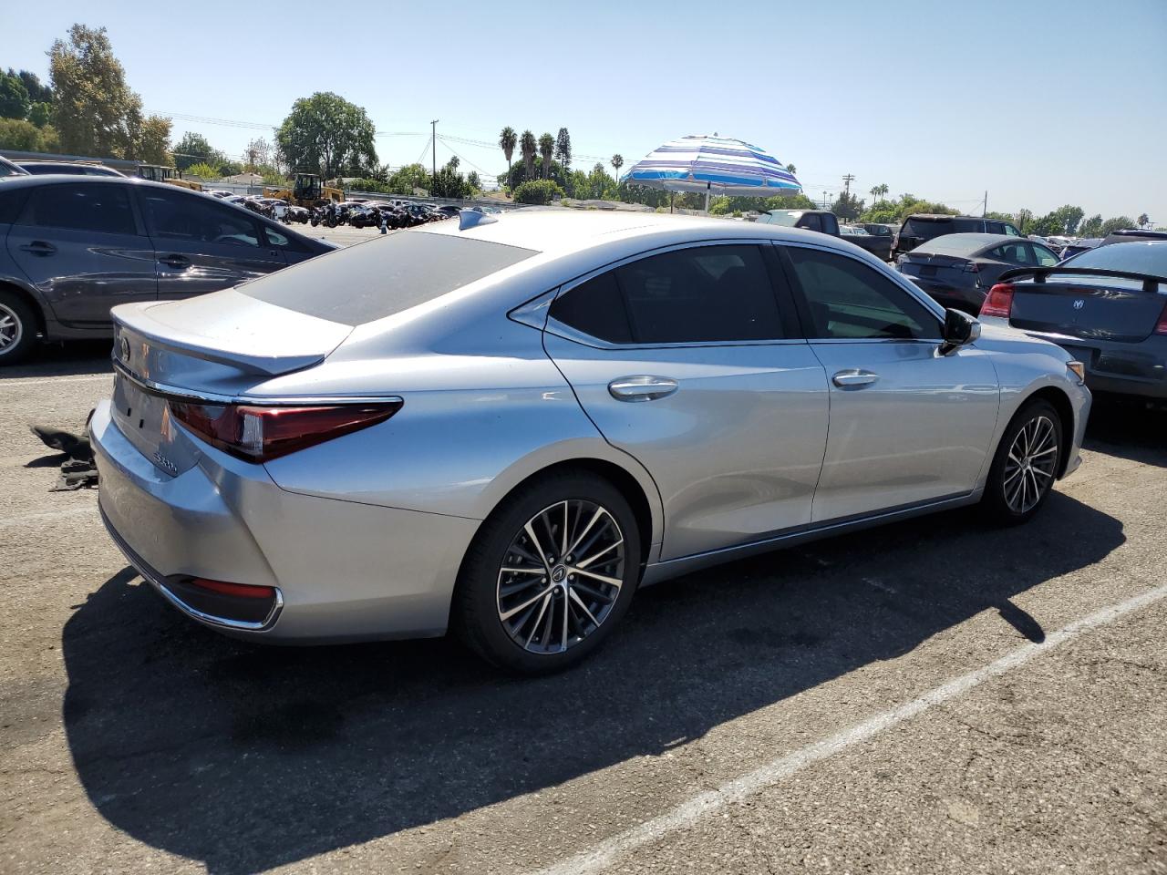 Lot #3051325644 2024 LEXUS ES 300H BA