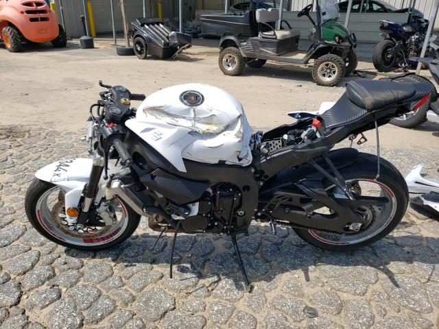 2020 SUZUKI GSX-R600 - JS1GN7FA8L7100829