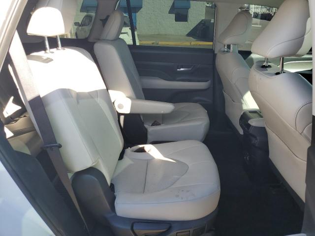2024 TOYOTA GRAND HIGH - 5TDAAAB51RS019702