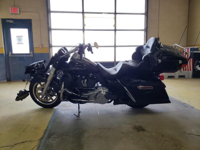 2018 HARLEY-DAVIDSON FLTRU 1HD1KGD15JB675325