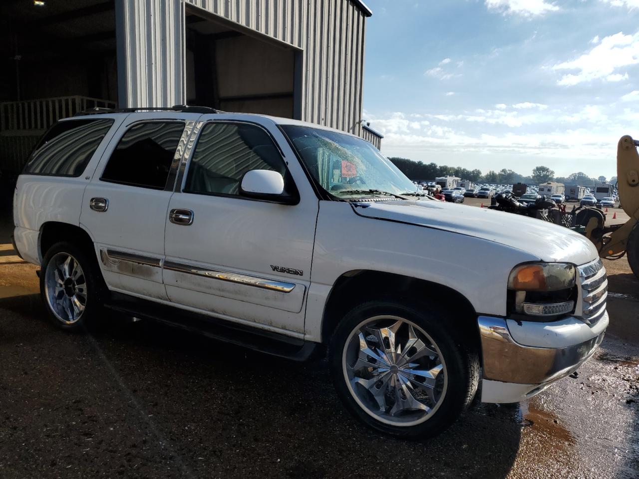 Lot #2935457084 2003 GMC YUKON