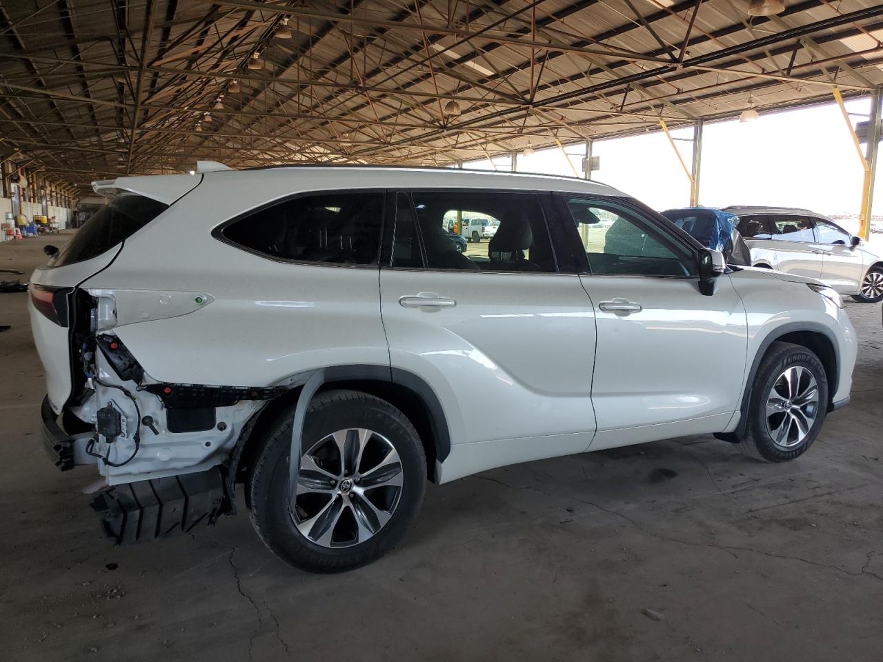 Lot #2986514272 2020 TOYOTA HIGHLANDER