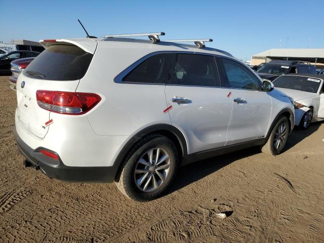 VIN 5XYPGDA55HG207811 2017 KIA Sorento, LX no.3