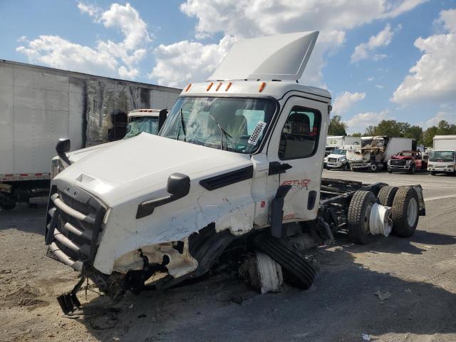 FREIGHTLINER CASCADIA 1 2019 white  diesel 1FUJHLDV3KLKP1228 photo #3