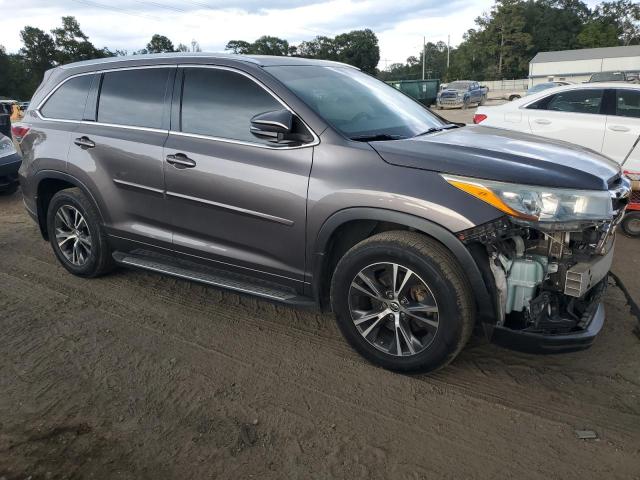 VIN 5TDKKRFHXGS132663 2016 Toyota Highlander, Xle no.4