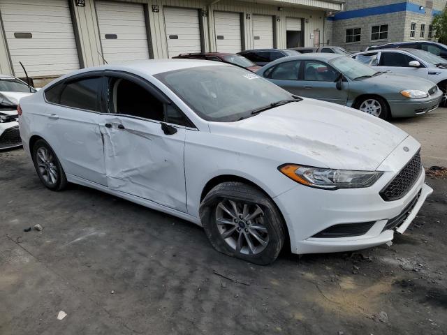 VIN 3FA6P0H76HR403974 2017 FORD FUSION no.4