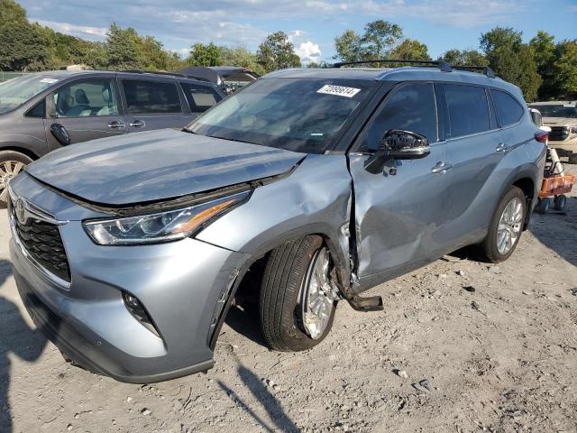 VIN 5TDDZRBH4LS008456 2020 Toyota Highlander, Limited no.1