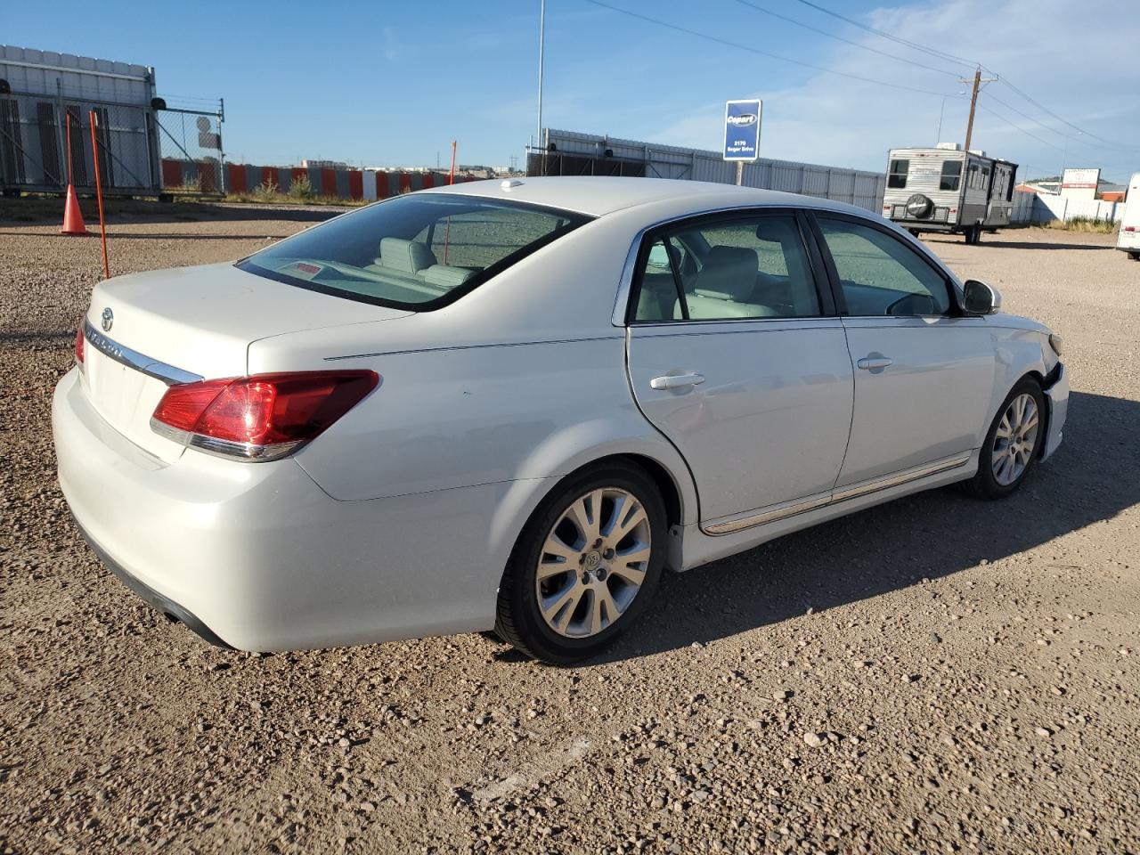 Lot #2880988995 2012 TOYOTA AVALON BAS